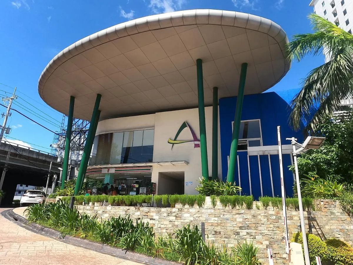 Aparthotel King Bed Deluxe- Cozy & Stylish Place In The Metro Paranaque City Philippines