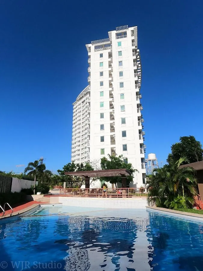 King Bed Deluxe- Cozy & Stylish Place In The Metro Paranaque City 0*,